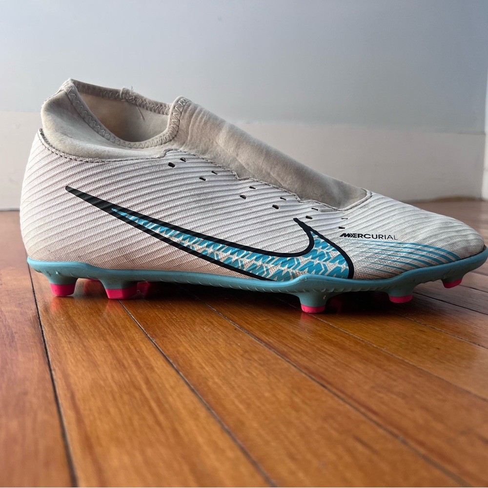 Nike Mercurial “Superfly 9” Club MG Soccer Cleats Size 10